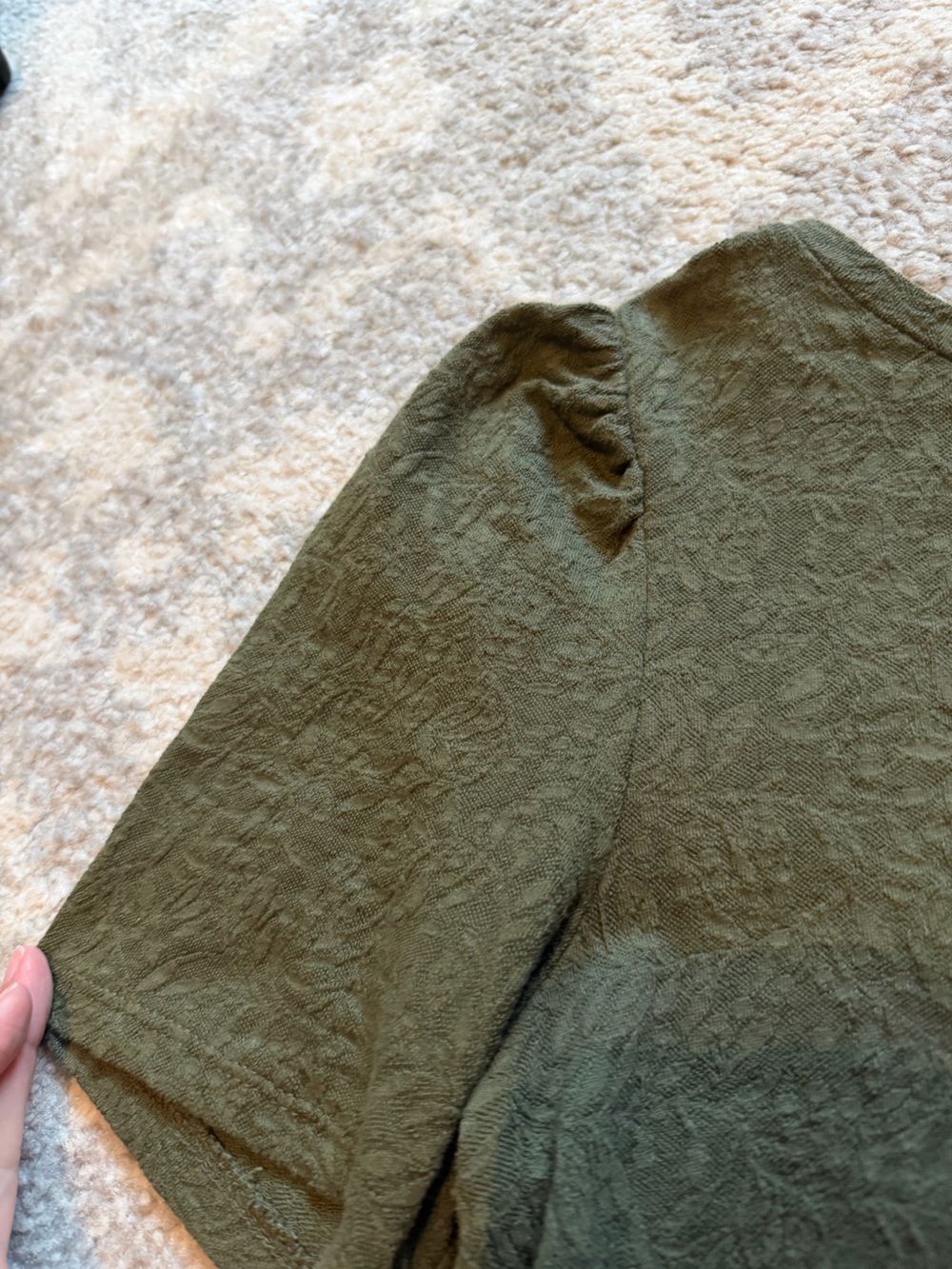 LOFT Olive Green Women's Textured Short Sleeve Top - Picture 2 of 6